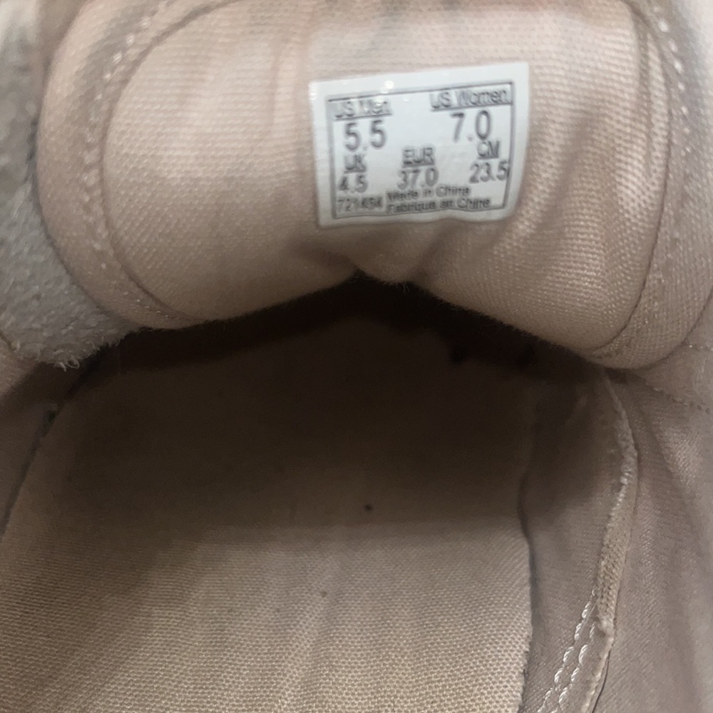 Vans - Picture 7 of 7